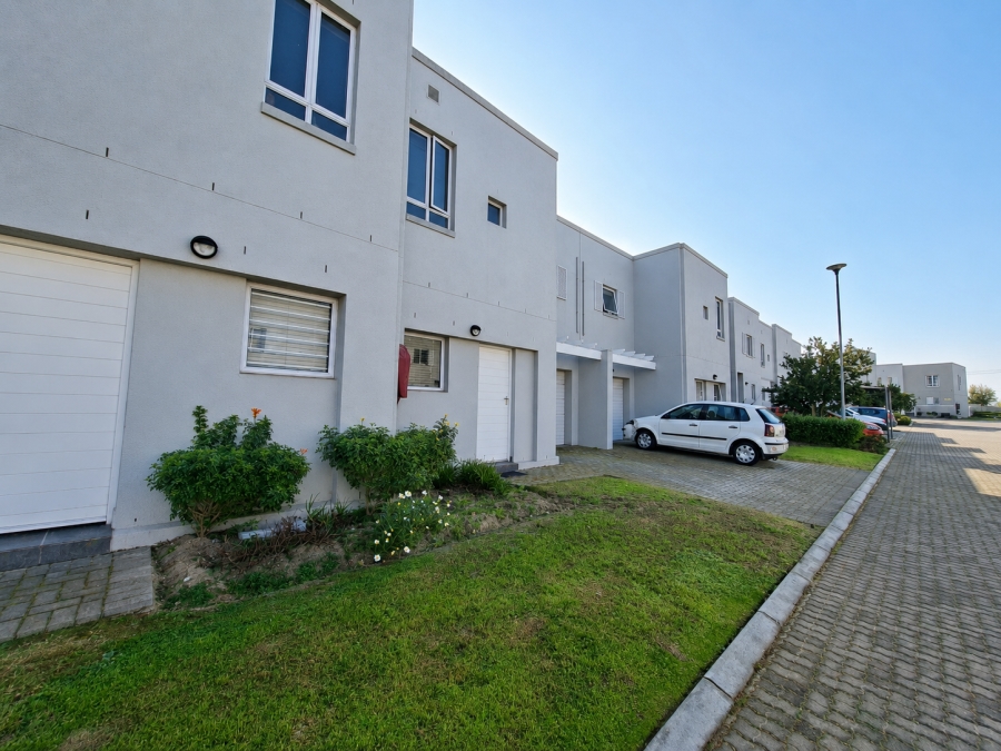 3 Bedroom Property for Sale in Haasendal Western Cape